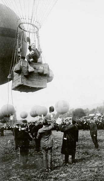 Start of the greatest event in world balloon racing