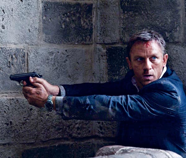 Daniel Craig as 007 wears the Seamaster Planet Ocean 600M Co-Axial chronometer