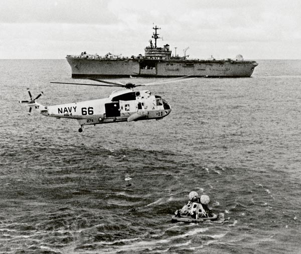 Apollo 13 capsule landing